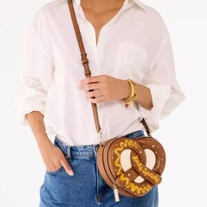 KATE SPADE NYC 3D PRETZEL CROSSBODY - NWT